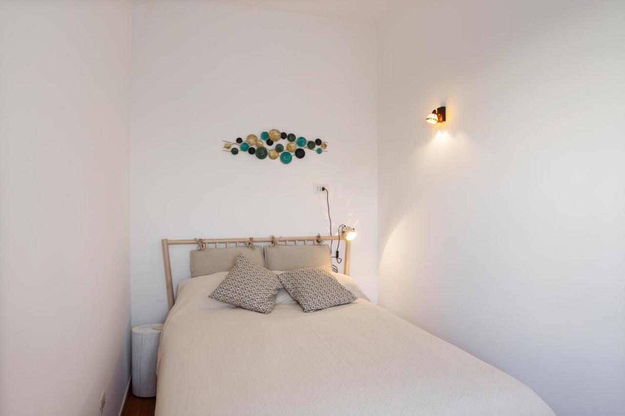 Madonella Apartment Con Terrazzo Бари Екстериор снимка
