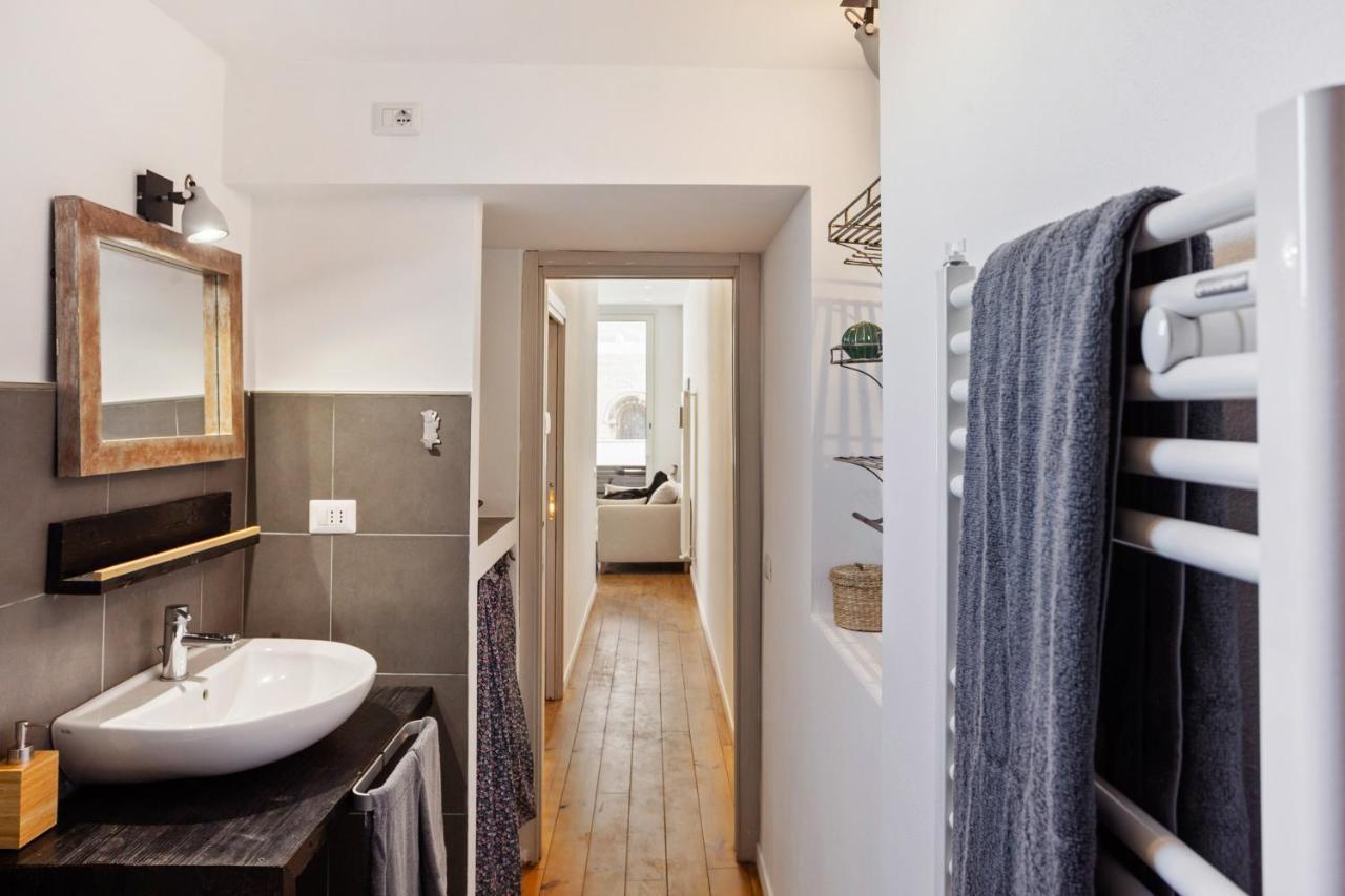 Madonella Apartment Con Terrazzo Бари Екстериор снимка